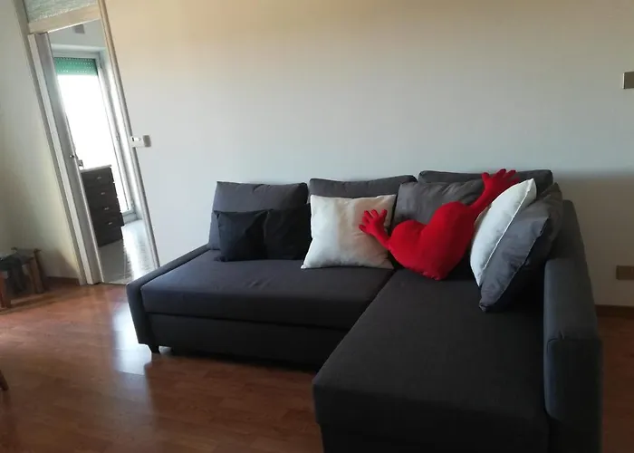 Nino E Issi Apartment
